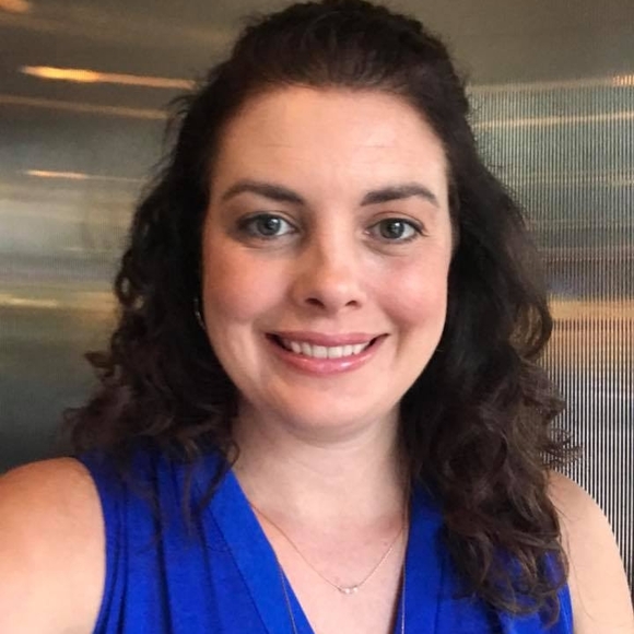 Meet the Posher Other - Meet your Posher, Holly